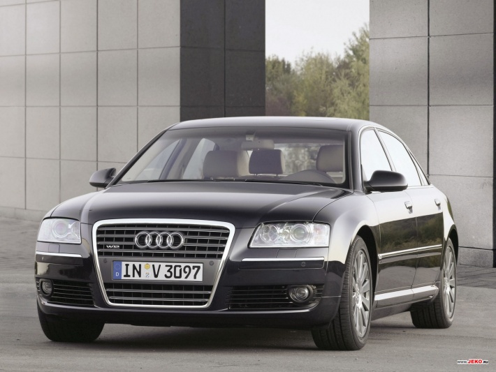 Audi A8L Quattro