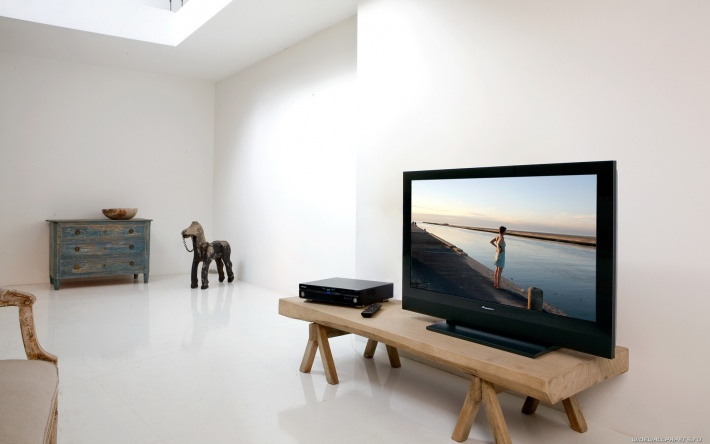 Pioneer TV Room