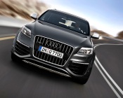 Audi Q7 on the Track