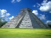 Pyramid of Kukulkan, Chichen Itza, Yucatan Peninsula, Mexico
