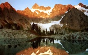 Mount Shuksan and Lake Ann in Washington, USA