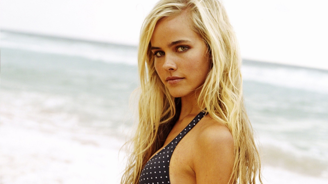 Isabel Lucas