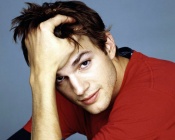 Ashton Kutcher, Red T-shirt