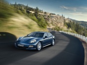 Porsche Cayman 4S in Motion