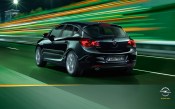 Black Opel Astra Exterior Photo