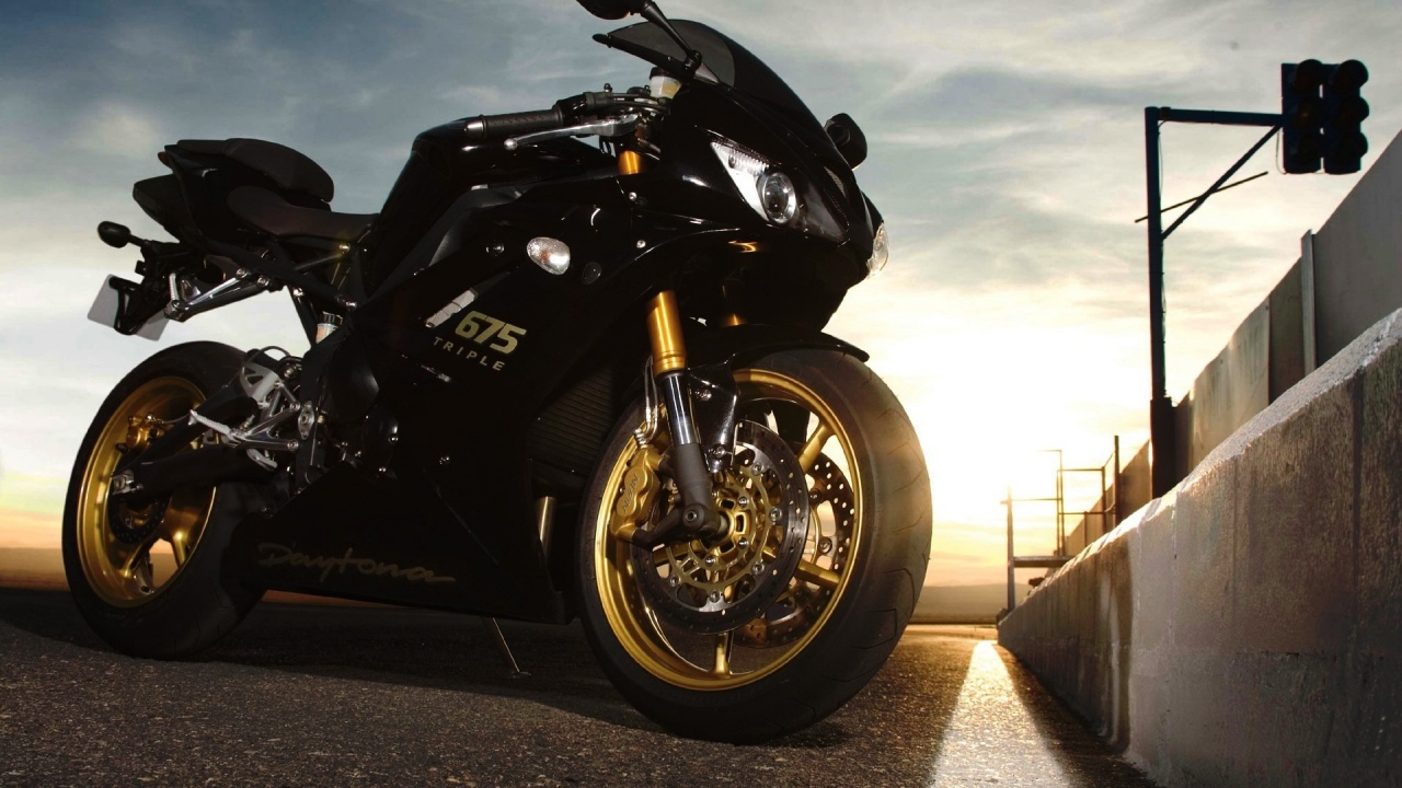 Bike Triumph Daytona 675 Triple