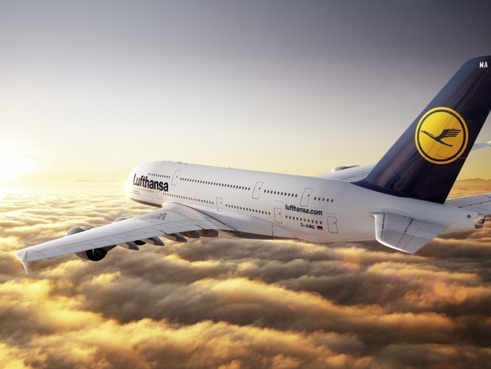 Airbus A380, Lufthansa