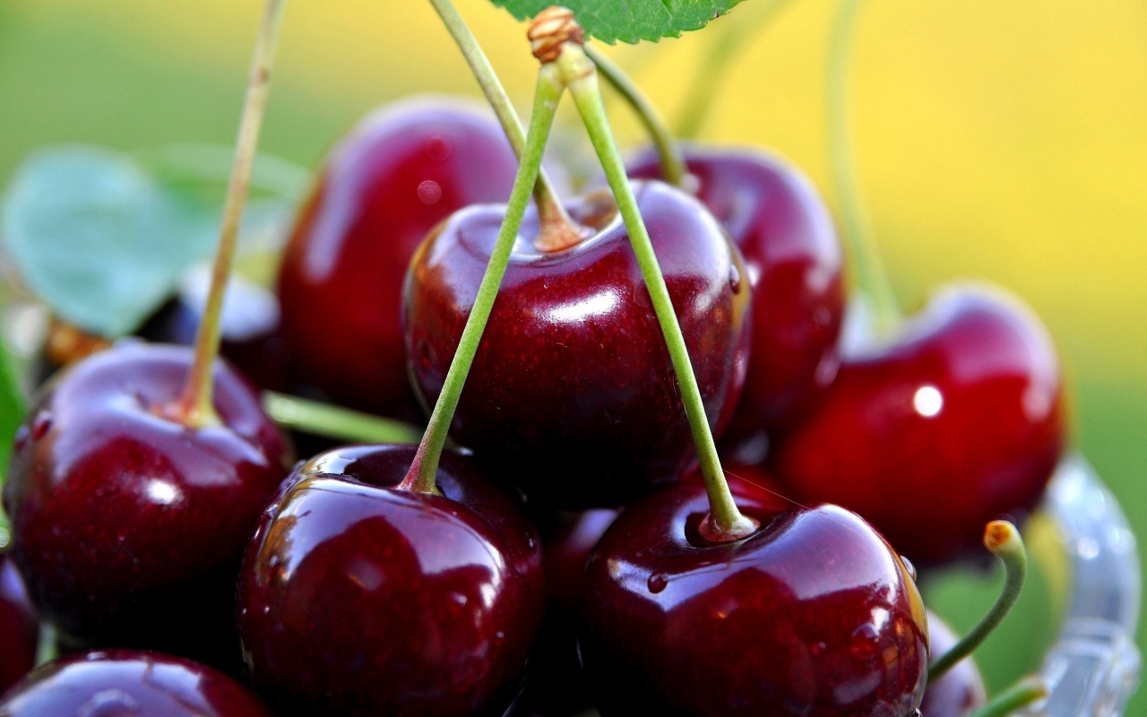 Juicy Cherries