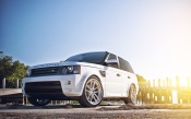 White Range Rover