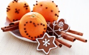 Oranges, Cinnamon, Cookies in the Glaze