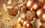 Gold Christmas Decorations, Candles, Gifts 2560x1600