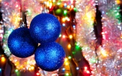 Blue Christmas-Tree Balls in Sequins