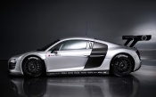 Audi R8 LMS, side view