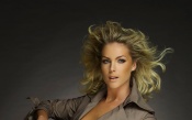 Ana Hickmann Wind on Hair